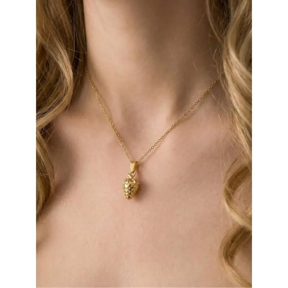 Strawberry necklace #2535